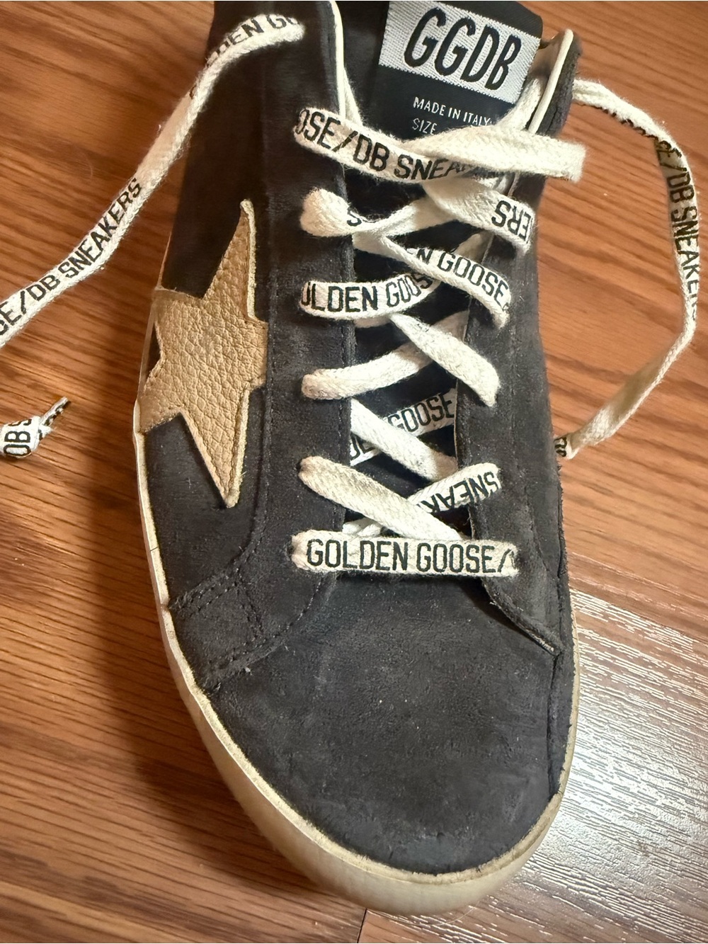 Golden Goose black suede low-top sneakers with silver star - Picture 4 of 6